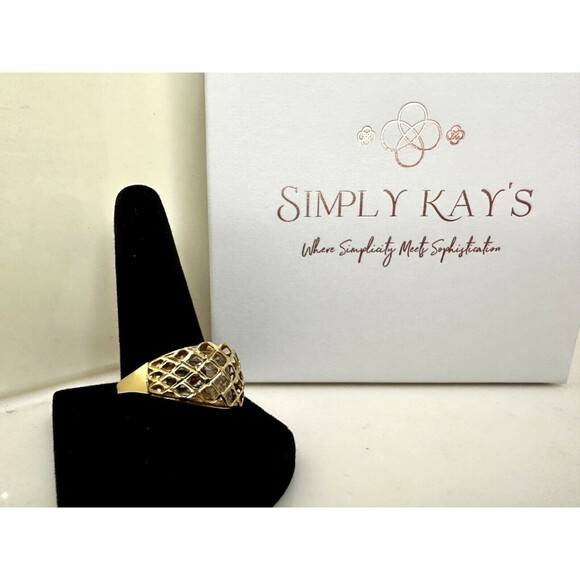 Two Tone Diamond Cut 14K Yellow and White Gold Ring Size 10 - Picture 2 of 3